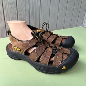 KEEN Brown Leather Newport H2 Sandals Men’s 9.5 Hiking Water Shoe $135